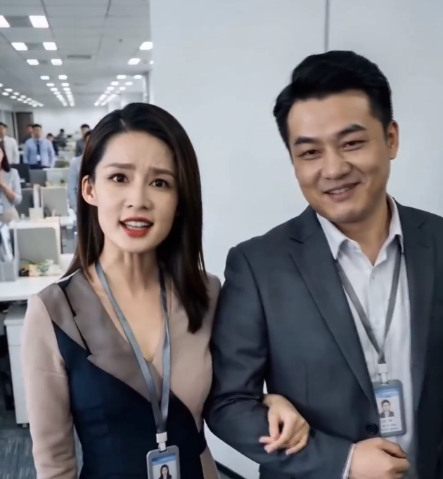 潜龙翻身：前任高攀不起爽剧